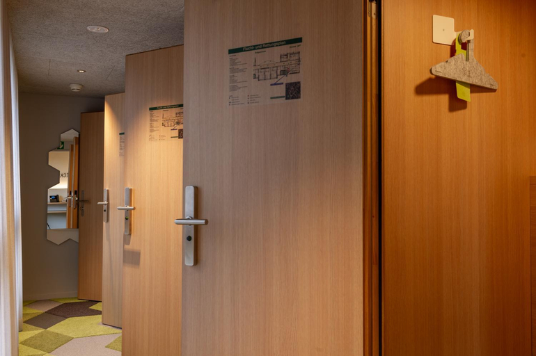 Others 5, The Lab Capsule, Thun