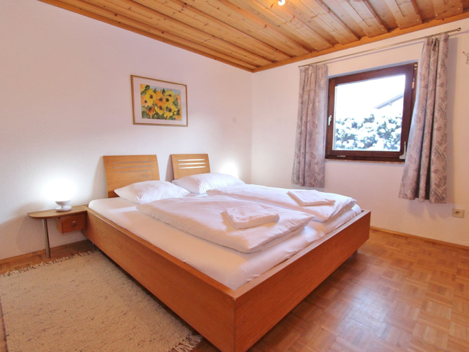 Bedroom 2, Holiday Home Near Zell am See and Kaprun, Zell am See
