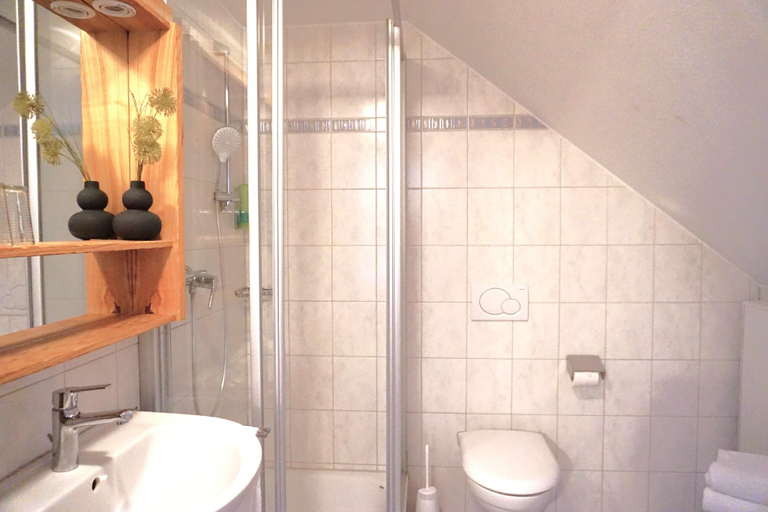 Bathroom 5, Landhotel und Gasthof Kirchberger, Weilheim-Schongau