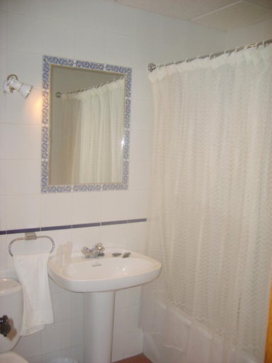 Bathroom 3, Hotel Hispanidad, Cáceres