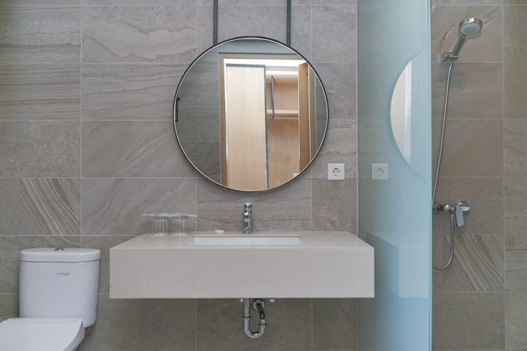 Bathroom 5, Golden Tulip Belitung, Belitung