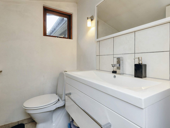 Bathroom 4, 6 Person Holiday Home in Bogense, Nordfyns