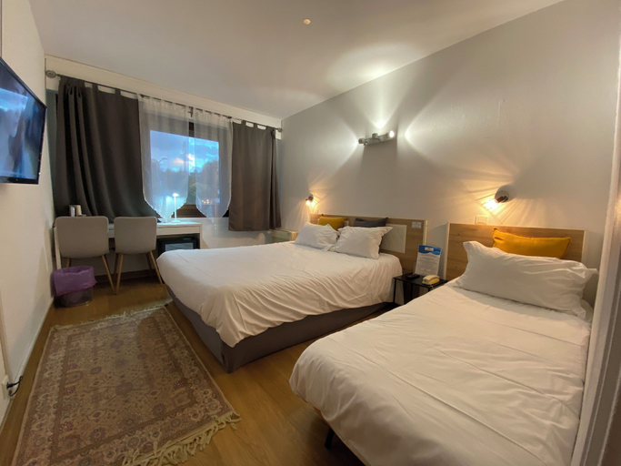 Bedroom 4, Savoie Hotel, Haute-Savoie