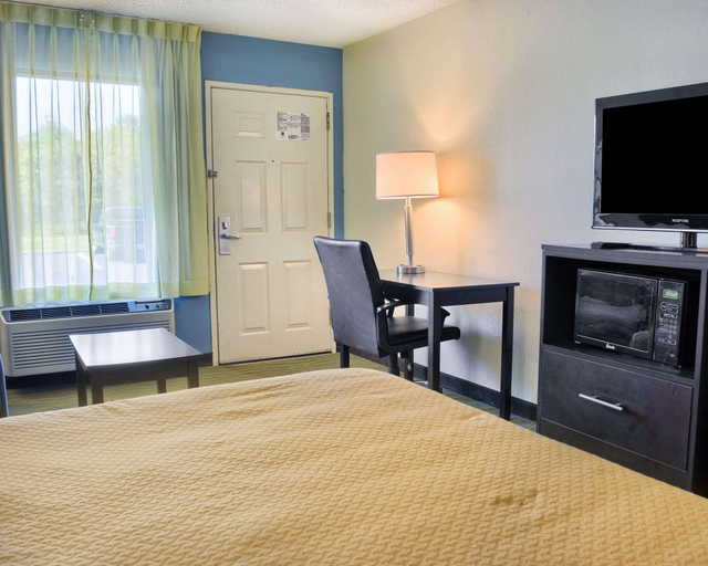 Bedroom 3, Quality Inn Thornburg, Spotsylvania
