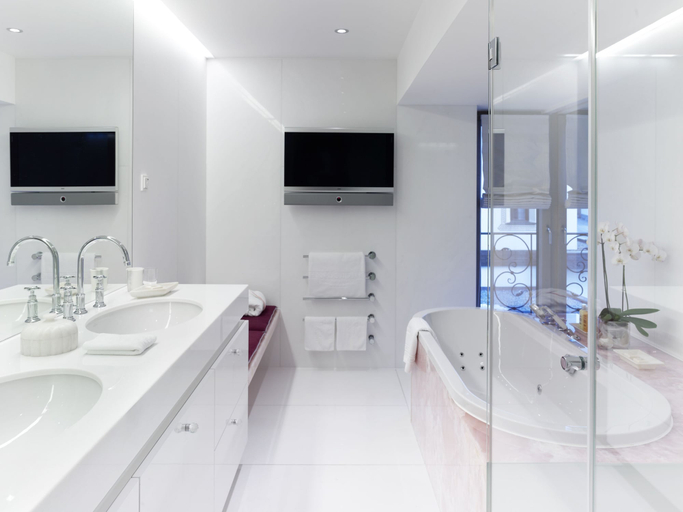 Bathroom 5, A-ROSA Hotel Thurnher's Alpenhof, Bludenz