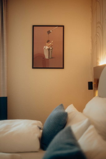 Bedroom 4, guestified. LIYANA Hotel, Mettmann