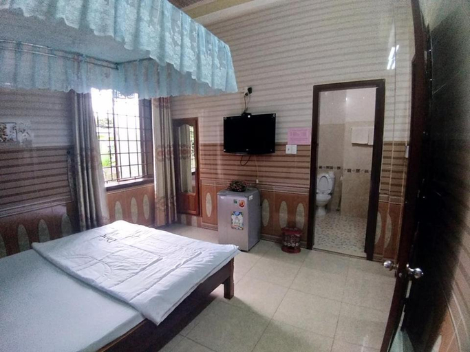 Bedroom 4, Nha Nghi Hoa Phuong, Đông Hà