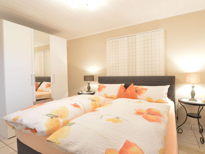 Bedroom 2, Spacious Apartment in Vulkaneifel, Cochem-Zell