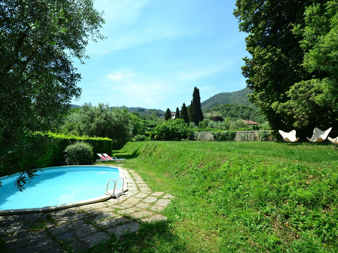 Sport & Beauty 2, Charming Holiday Home, Near Lucca With a Private Pool, Lucca