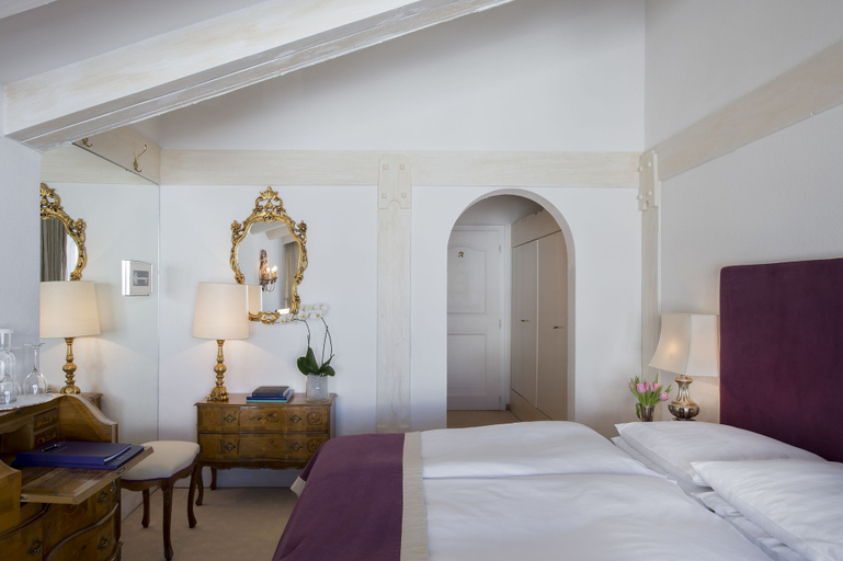 Bedroom 3, A-ROSA Hotel Thurnher's Alpenhof, Bludenz