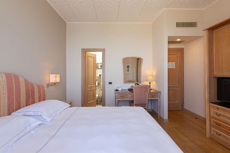 Bedroom 17