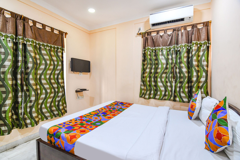 Others 5, Fabexpress Spandan Inn, North 24 Parganas