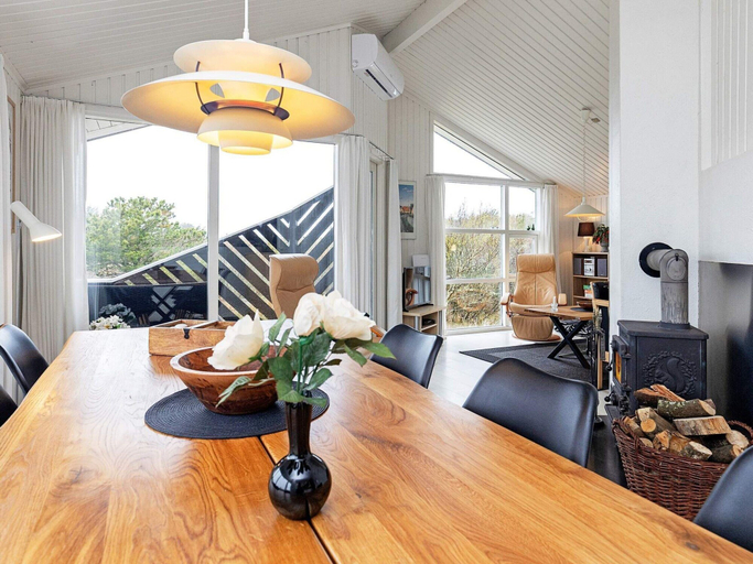 Others 4, 4 Star Holiday Home in Blokhus, Jammerbugt