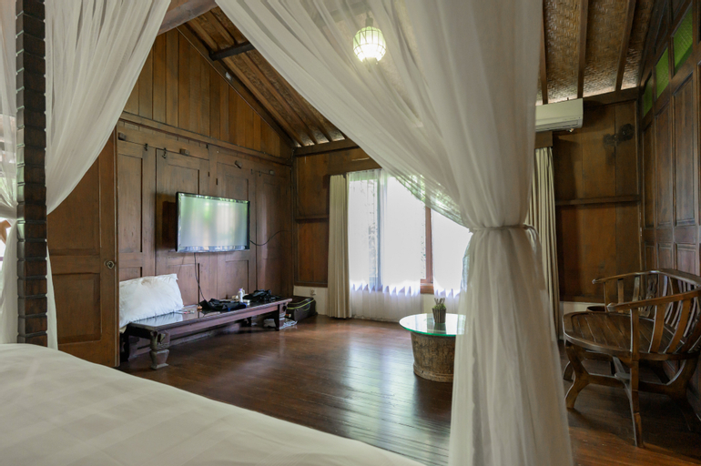 Bedroom 18