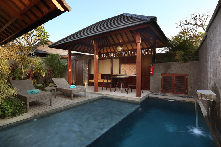 Swimming Pool 21