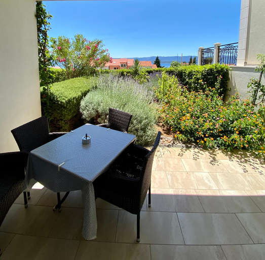 Balcony/terrace 3, Apartments Lovely Croatia, Bol