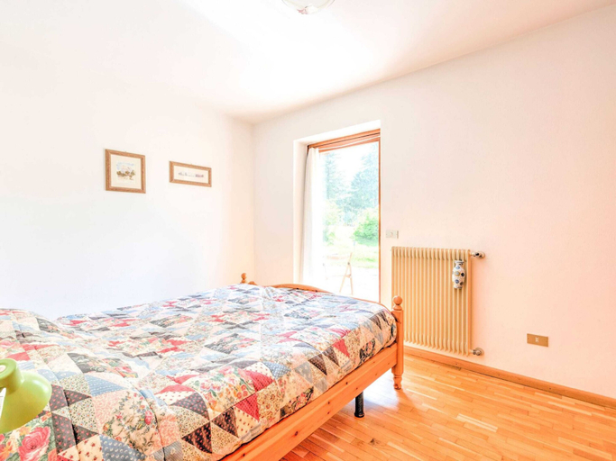 Bedroom 3, Spacious Chalet with Garden near Ski Area in Tyrol, Trento