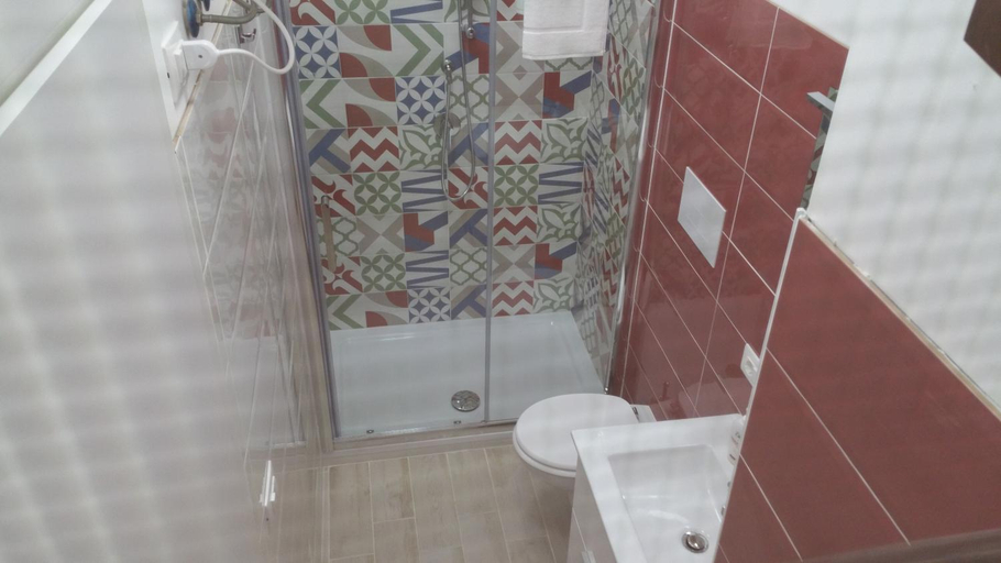Bathroom 3, CASA VACANZE DEL GOLFO 2, Trapani