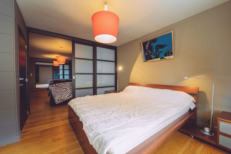 Gaia properties, Hainaut