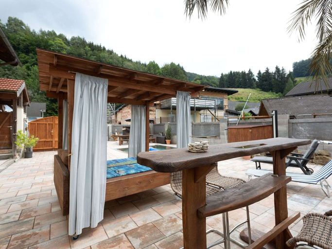 Others 5, Modern Holiday Home in Pinsdorf with Garden, Gmunden