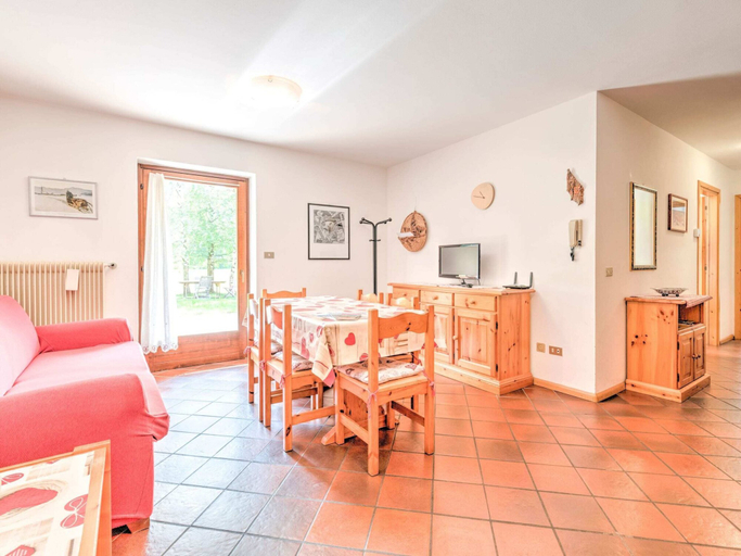 Others 5, Spacious Chalet with Garden near Ski Area in Tyrol, Trento