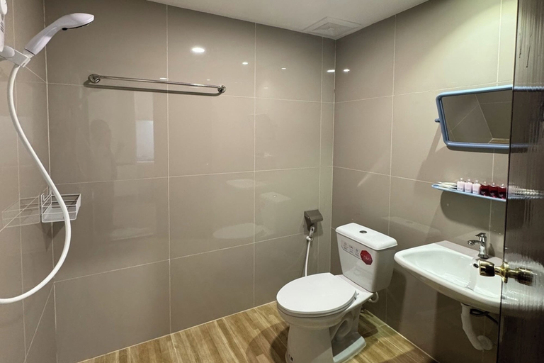 Bathroom 3, MYP Cherngtalay, Pulau Phuket