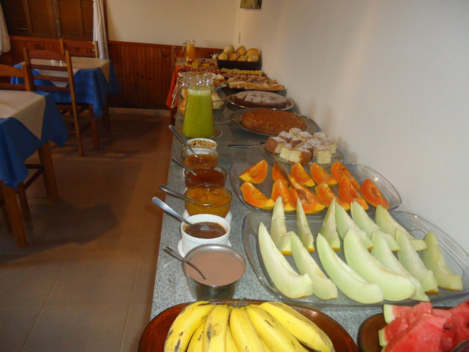 Food & Drinks
