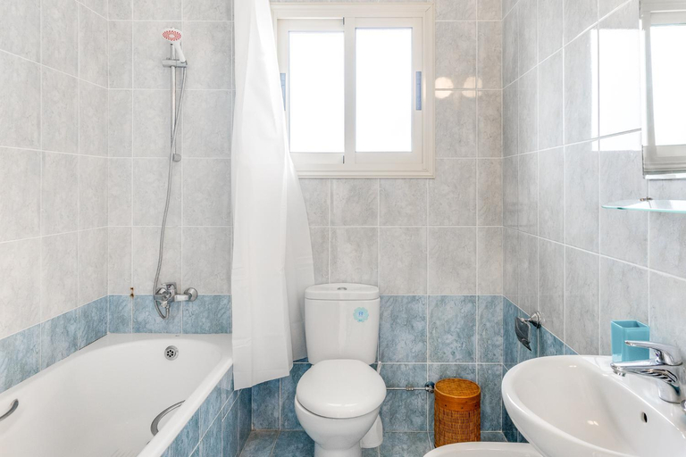 Bathroom 4, Villa Deja Blue by Ezoria Villas