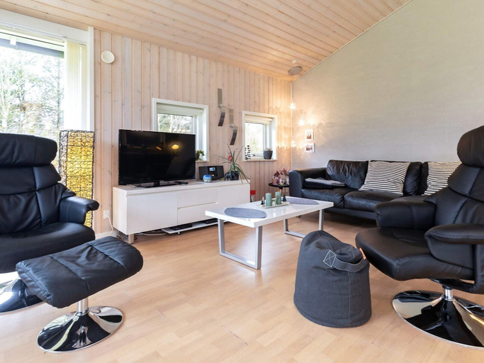 Others 5, 6 Person Holiday Home in Hojslev-by Traum, Skive