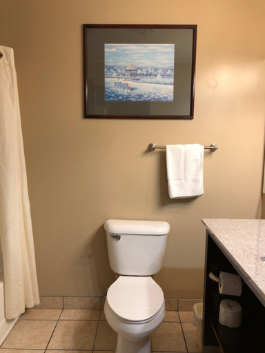 Bathroom 4, The Ashley Inn of Tillamook, Tillamook