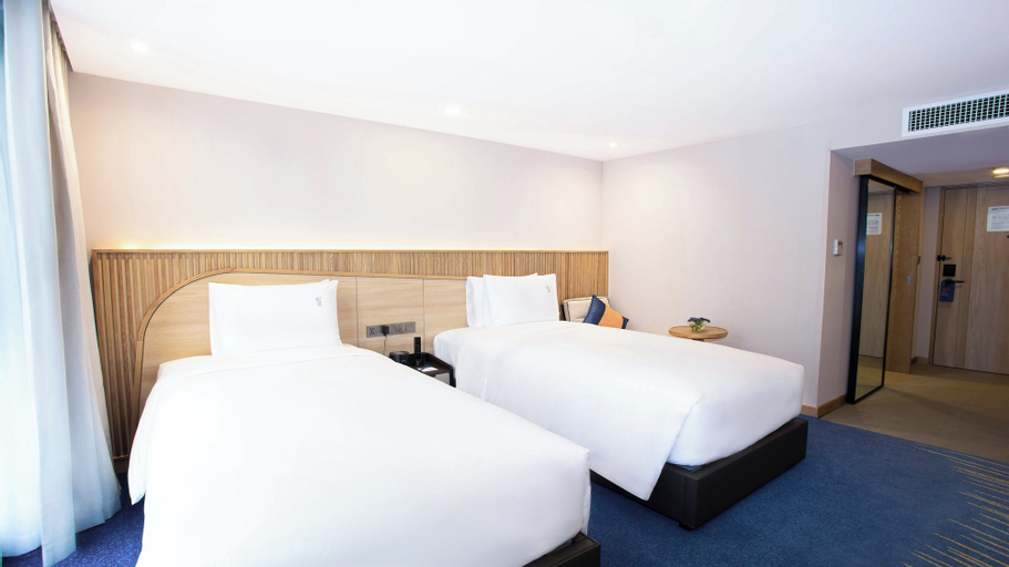 Bedroom 9