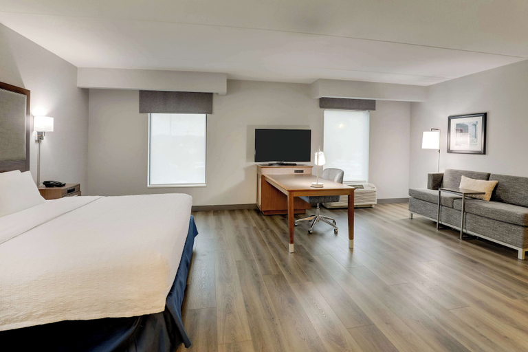 Bedroom 3, Hampton Inn & Suites Rome, Floyd