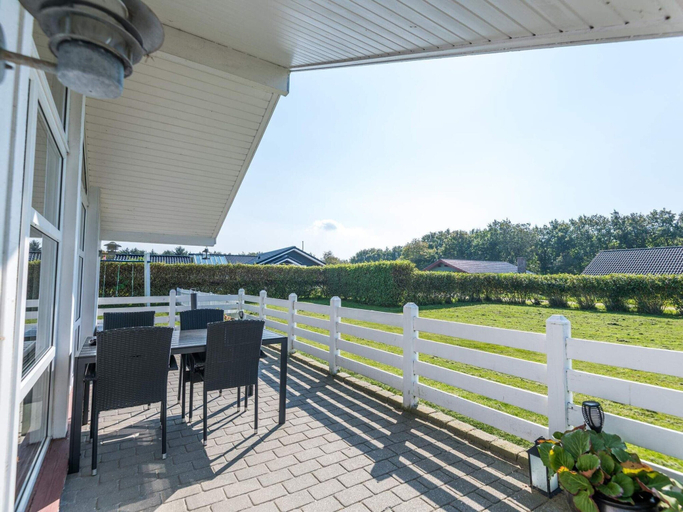 Others 5, 4 Person Holiday Park Home in Hemmet, Ringkøbing-Skjern