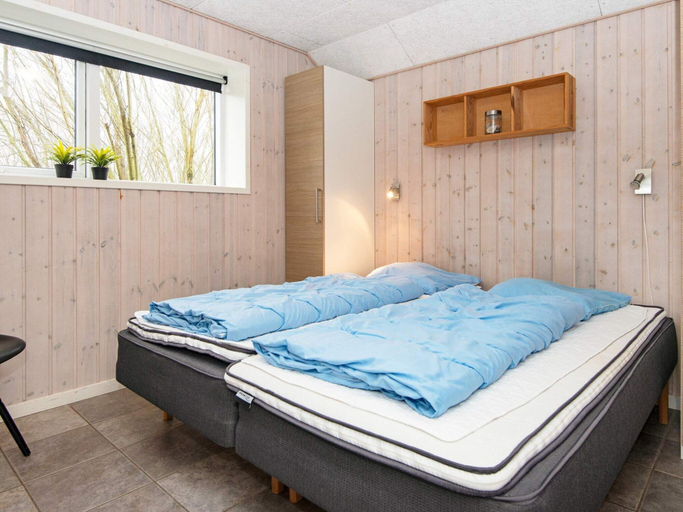 Bedroom 2, 5 Star Holiday Home in Romo, Tønder