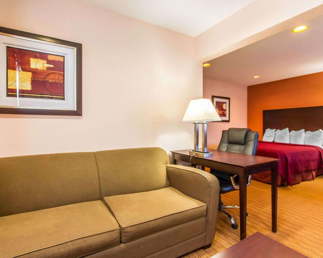 Bedroom 3, Quality Inn & Suites Ottumwa North, Wapello