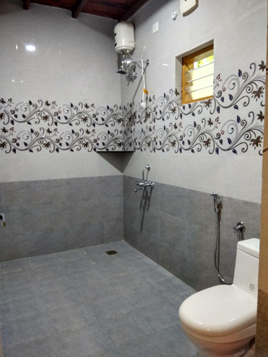 Bathroom 2, Munroe Meadows, Kollam