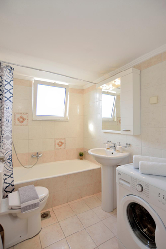 Bathroom, Kalamaki del mar apartments, Crete