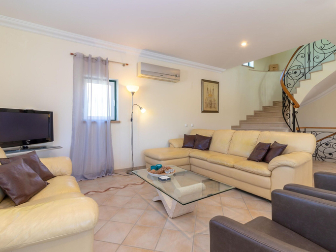 Others 5, Luxury villa in Albufeira with heated private pool, Albufeira