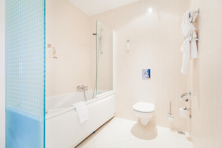 Bathroom 4, Qubus Hotel Gliwice, Gliwice City