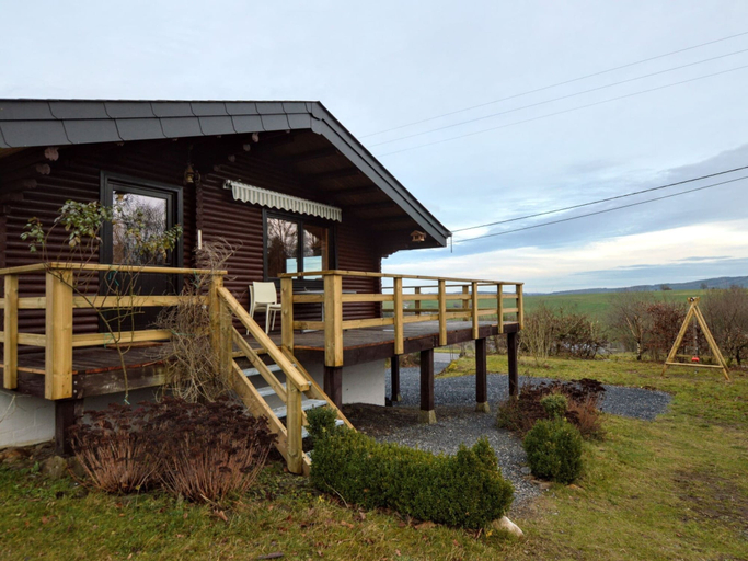Exterior & Views 2, Quiet chalet with panoramic view and fenced garden, Luxembourg