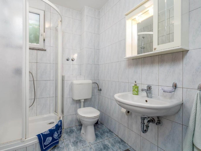 Bathroom, Seaside Bliss in Mandre, Pag