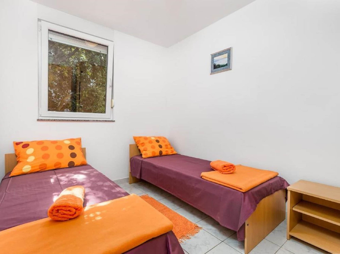 Bedroom 2, Seaside Bliss in Mandre, Pag