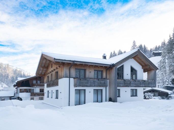 Exterior & Views 1, Chalet in Saalbach Near Ski Lift, Zell am See