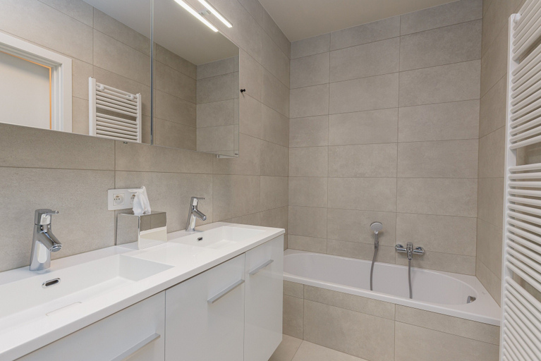 Bathroom 4, Casselbergh Residences Leader, West-Vlaanderen