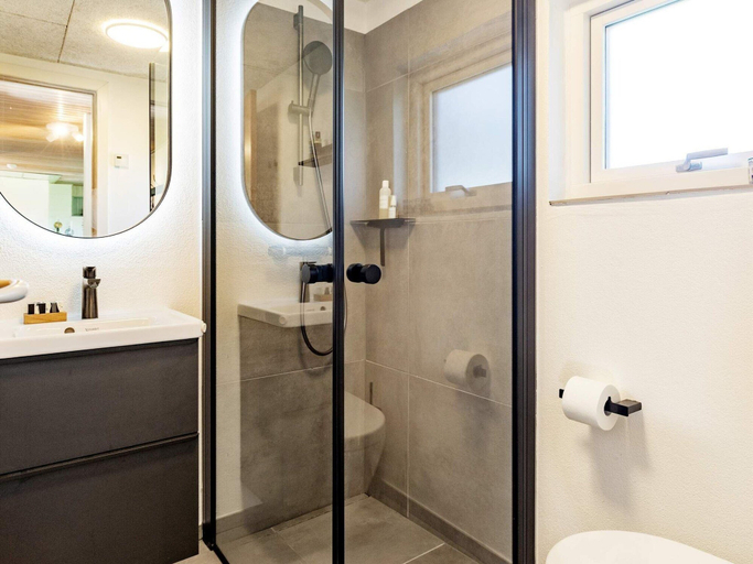 Bathroom, 6 Person Holiday Home in Veslos, Thisted
