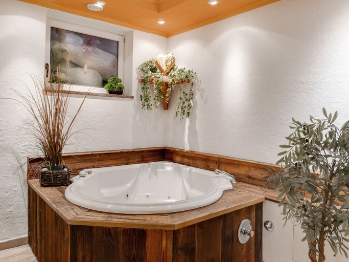 Bathroom 3, Apartment in Grossarl Near Ski Slopes, Sankt Johann im Pongau