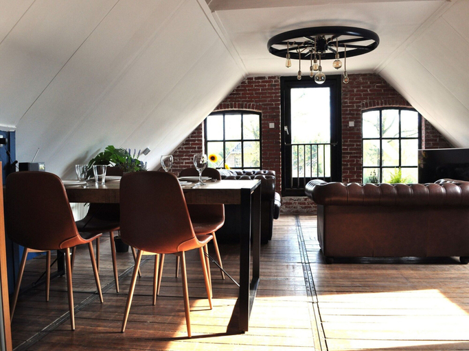 Dining 3, Shed 57b in an old Flour Mill in Haulerwijk, Ooststellingwerf
