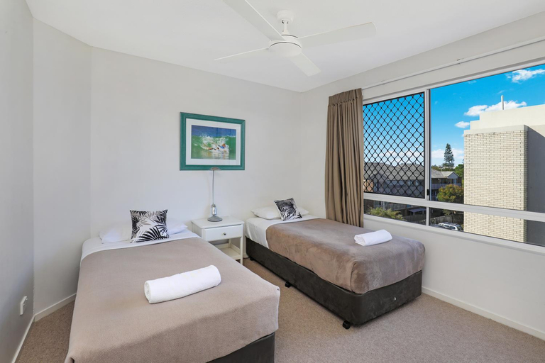Bedroom 3, Beachside Resort, Caloundra - Kawana