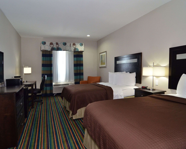 Bedroom 2, Quality Inn & Suites Kenedy - Karnes City, Karnes