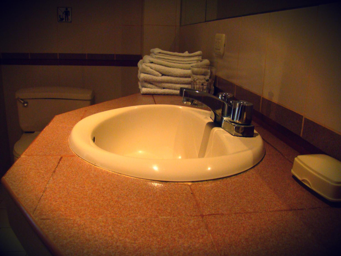 Bathroom 4, Casa de Baraybar, Lima